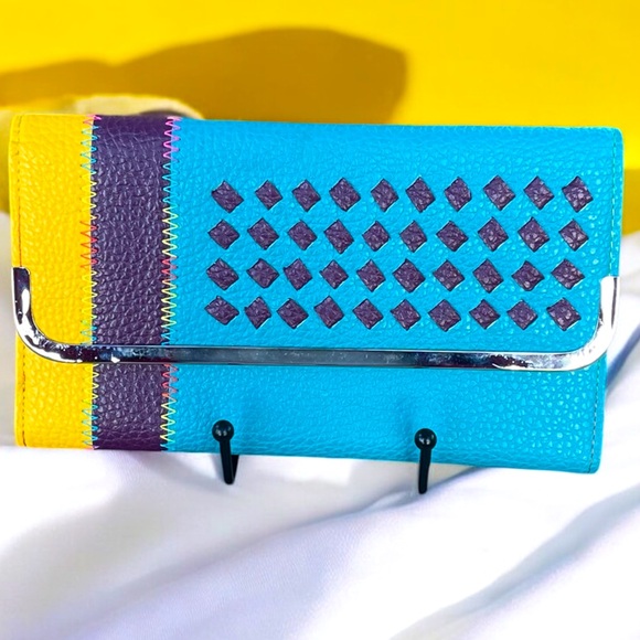 Multicolor laser cut wallet snap close card slots ID holder 9 x 5 inches EUC - Picture 1 of 5